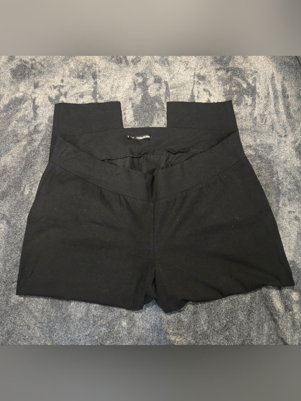 Maurices Women Black Capris